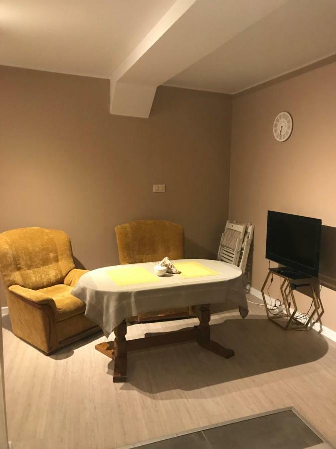 Apartament Centrum ชวิดนิตซา ภายนอก รูปภาพ